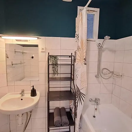 Lejlighed Na Slupi Sanctuary: Serene 2-bedroom Getaway