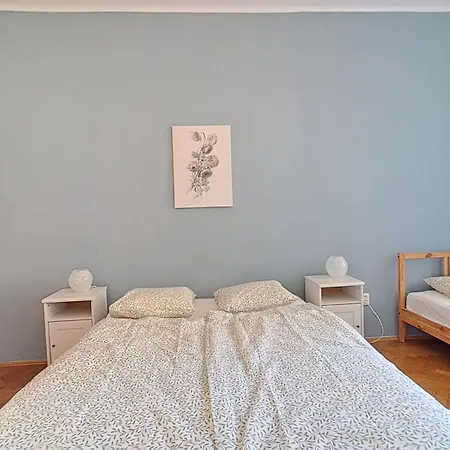 شقة Na Slupi Sanctuary: Serene 2-bedroom Getaway براغ